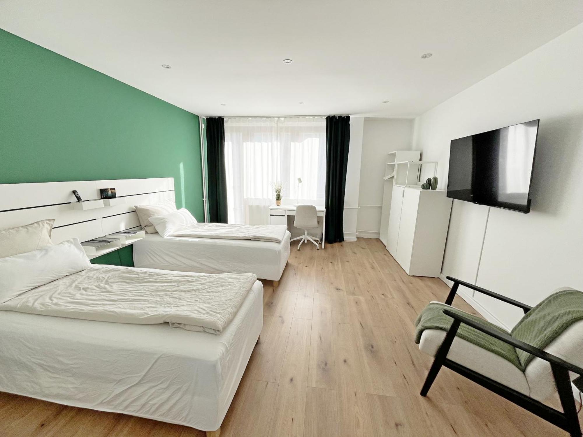 Goldstadt Apartments Пфорцхайм Экстерьер фото