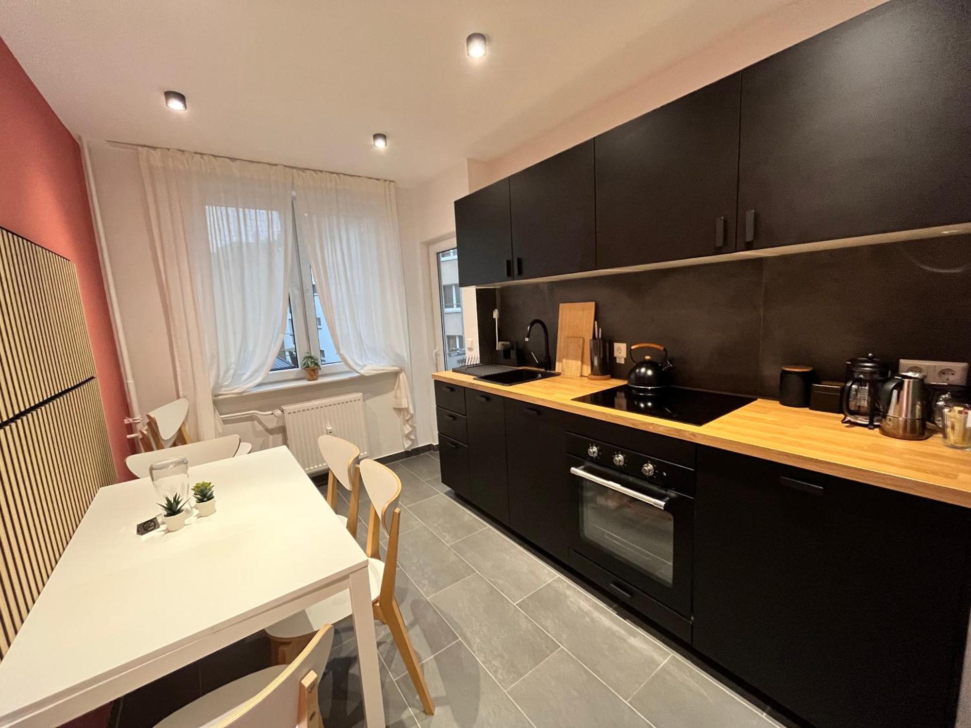 Goldstadt Apartments Пфорцхайм Экстерьер фото